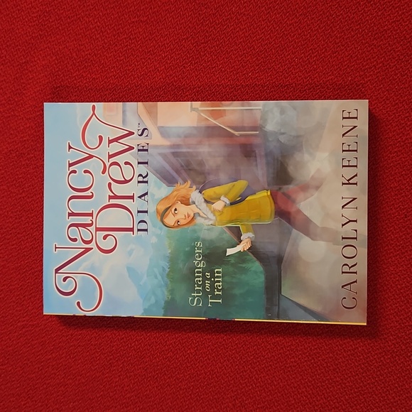 Set of 4 Nancy Drew Diaries paperbacks 2013 New - Picture 6 of 11